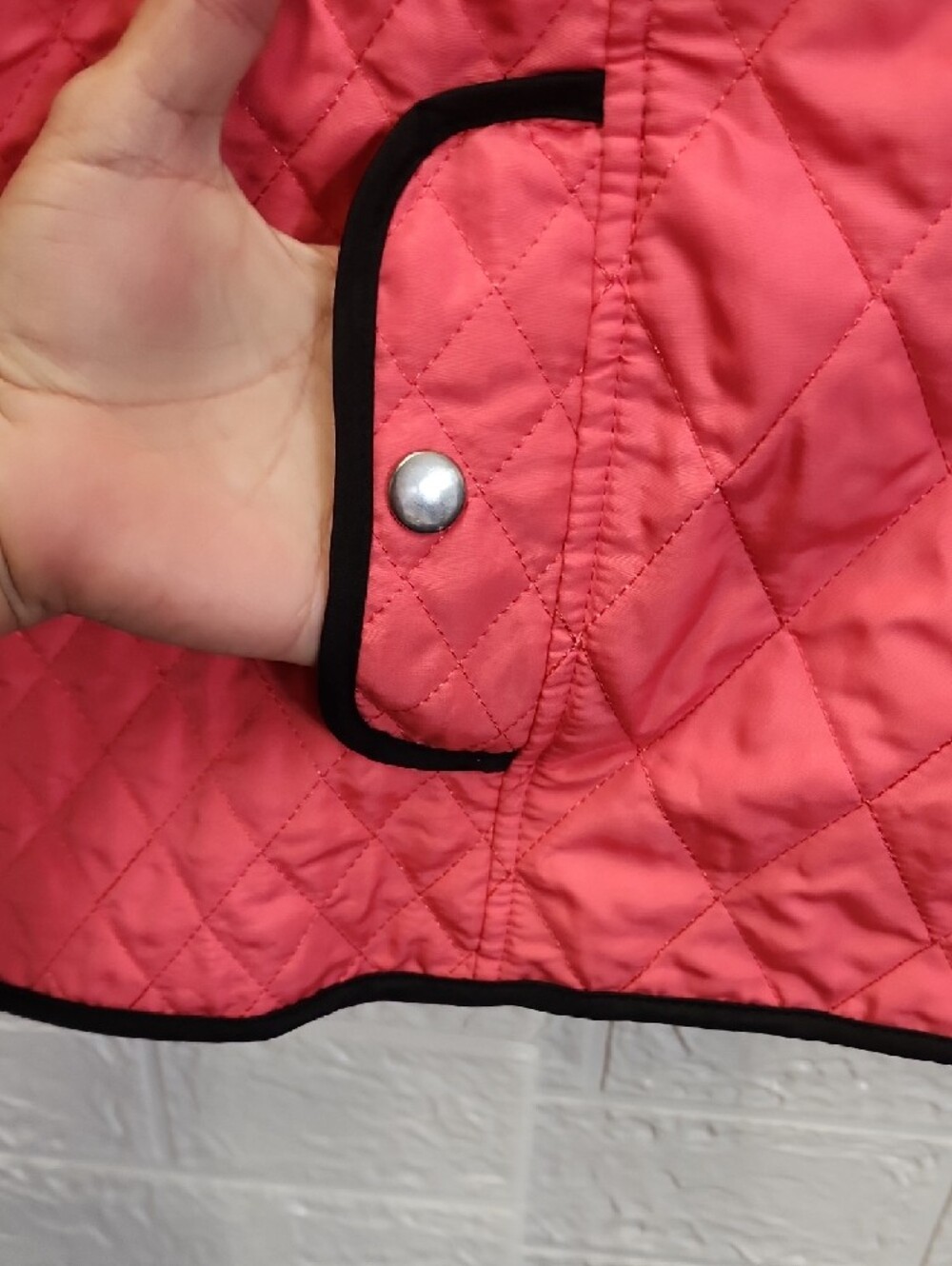 Southern Lady Quilted Coral Pink Sleeveless Vest - Picture 3 of 6